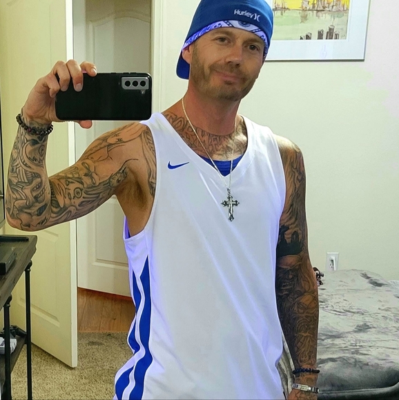 Gr8Hou$e of Kustum Kickz - Picture 3 of 8